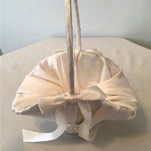 New Flower girl Basket